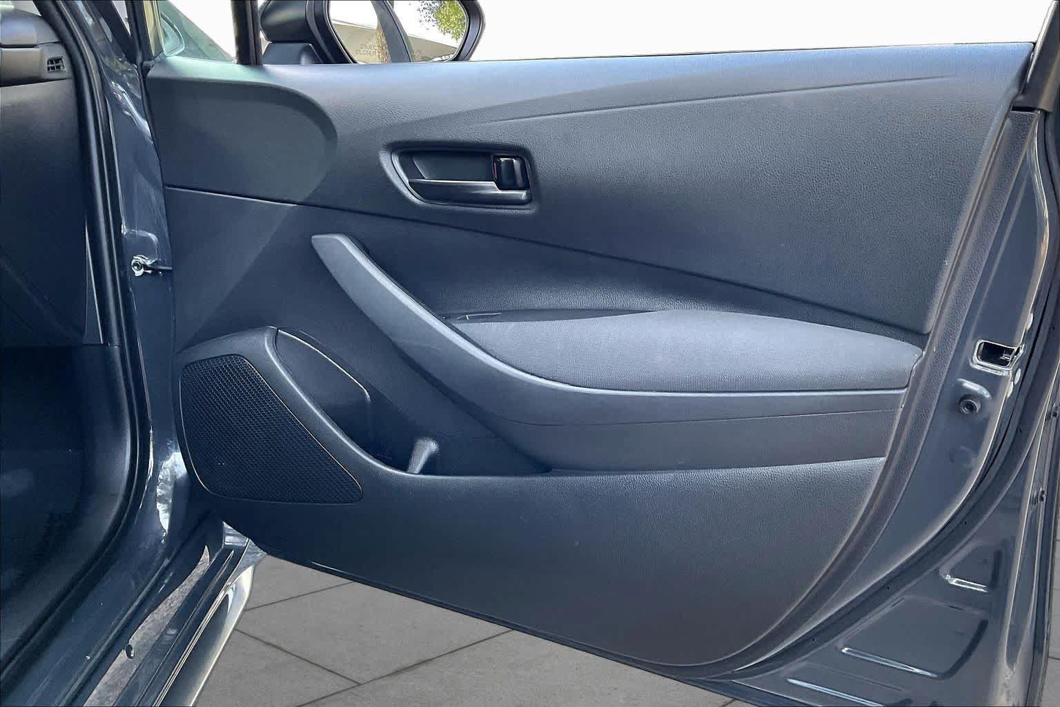 Used 2023 Toyota Corolla LE FWD image 23