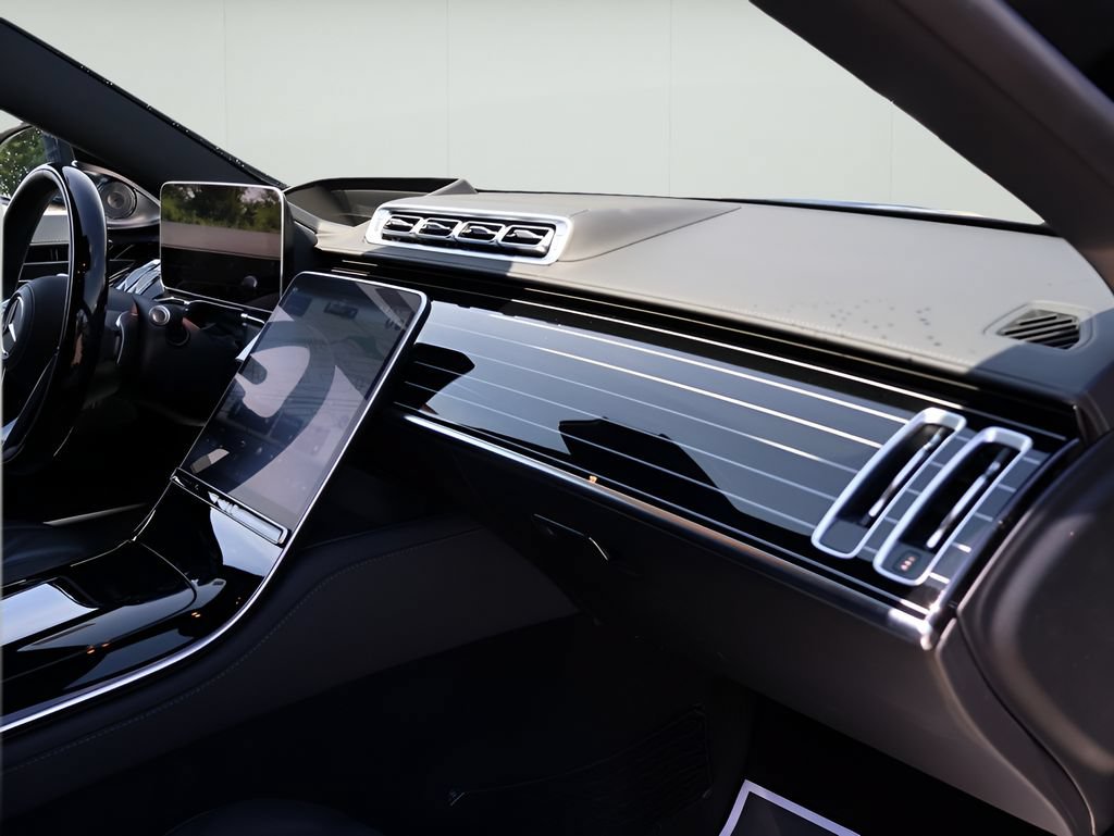 Certified 2024 Mercedes-Benz Maybach S 580 4MATIC image 12