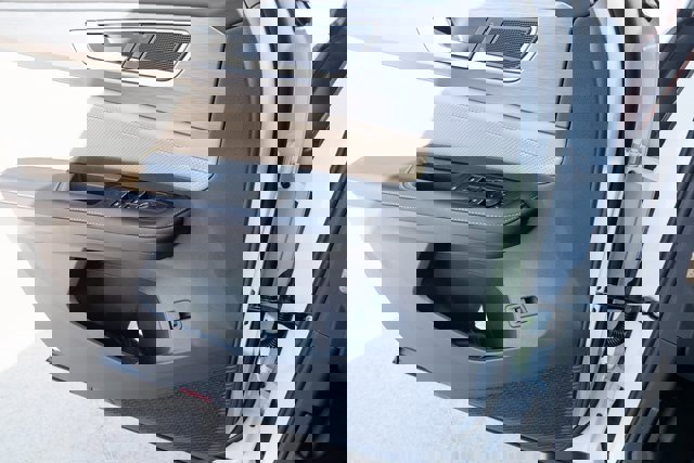 New 2026 Volkswagen Atlas Cross Sport SE image 25