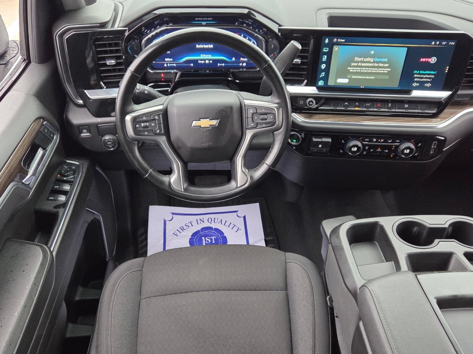 Used 2025 Chevrolet Silverado 1500 LT RWD image 7