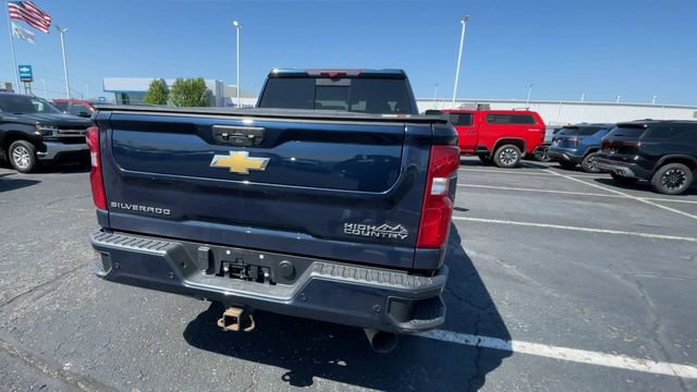 Used 2023 Chevrolet Silverado 2500 High Country w/ LPO, Hitch Package AWD/4WD image 9