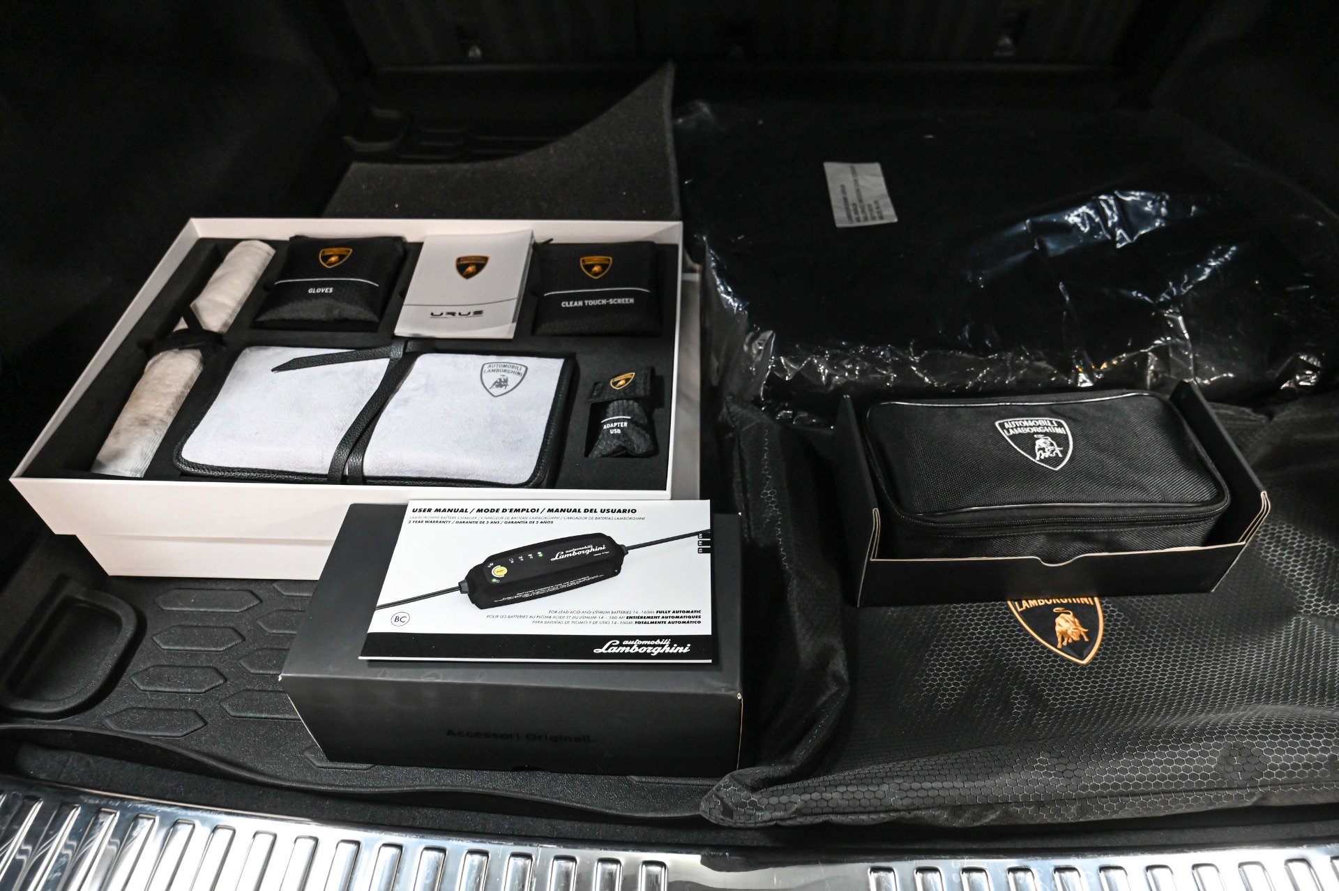 Used 2020 Lamborghini Urus image 61