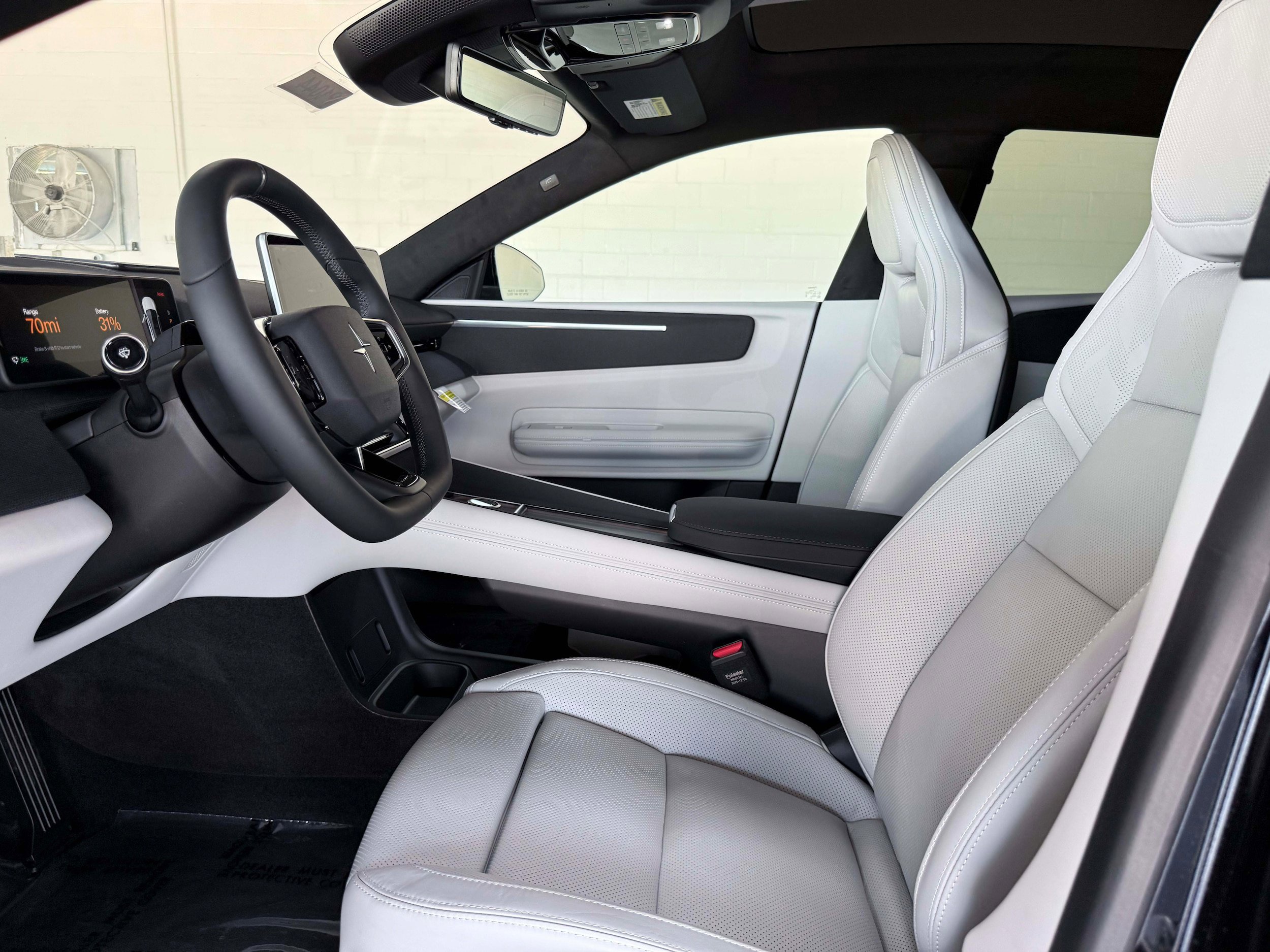 New 2026 Polestar Polestar 4 w/ Performance Pack AWD/4WD image 13