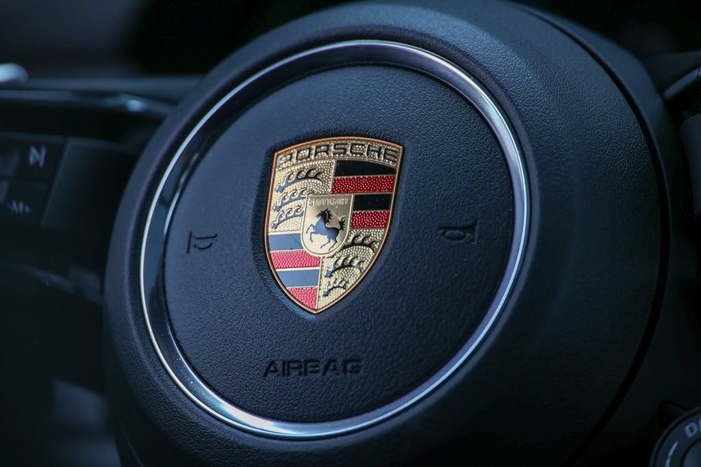 Certified 2026 Porsche Macan AWD/4WD image 43