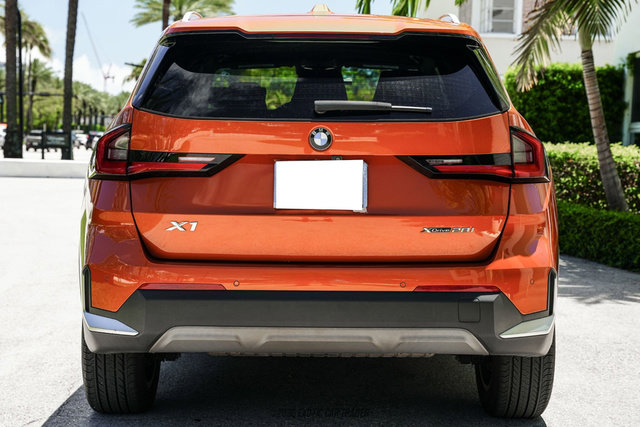 Used 2023 BMW X1 xDrive28i AWD/4WD image 7