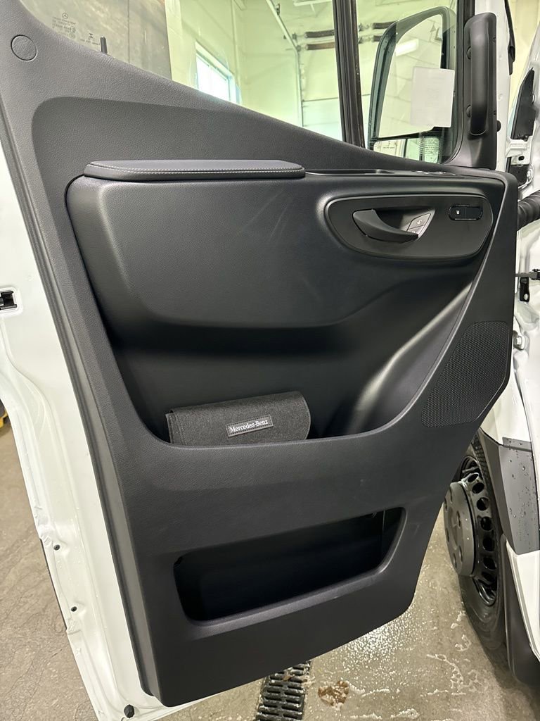 New 2025 Mercedes-Benz Sprinter 3500 image 10