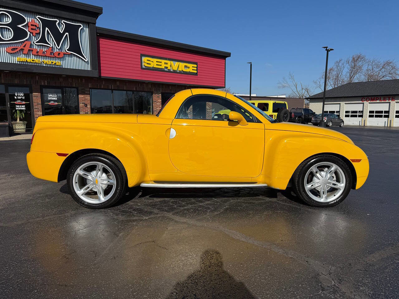 Used 2003 Chevrolet SSR LS 2dr Regular Cab Convertible w/ Preferred Equipment Group image 9