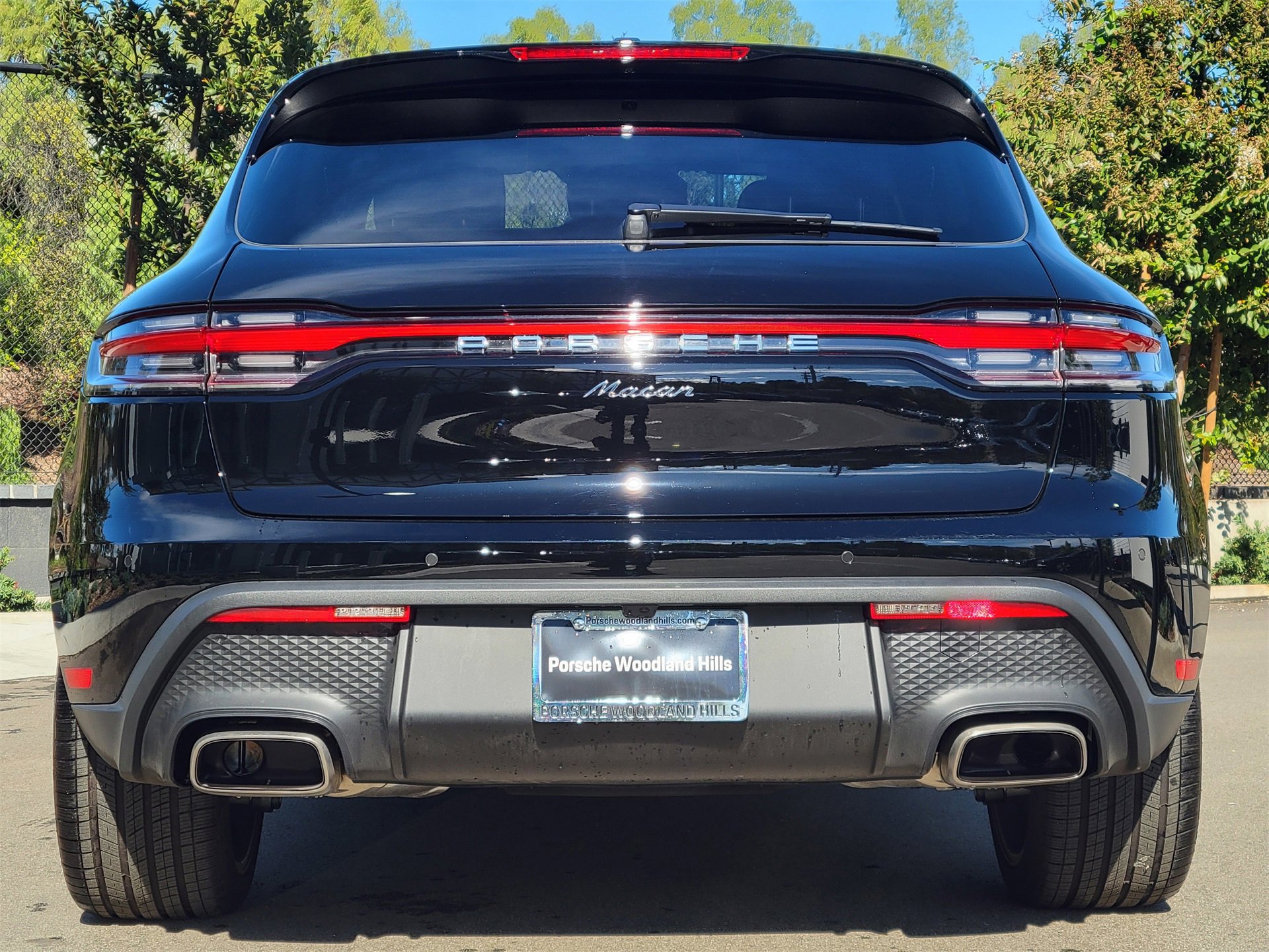 Used 2025 Porsche Macan image 6