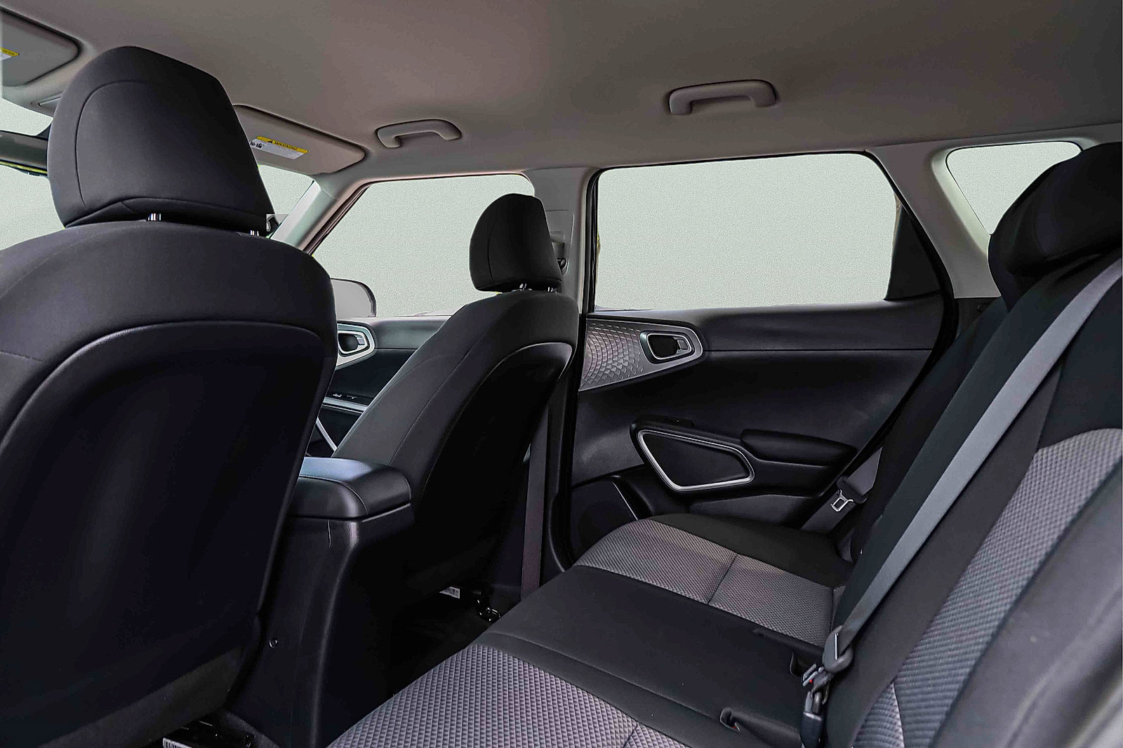 Certified 2025 Kia Soul LX w/ LX Technology Package FWD image 14