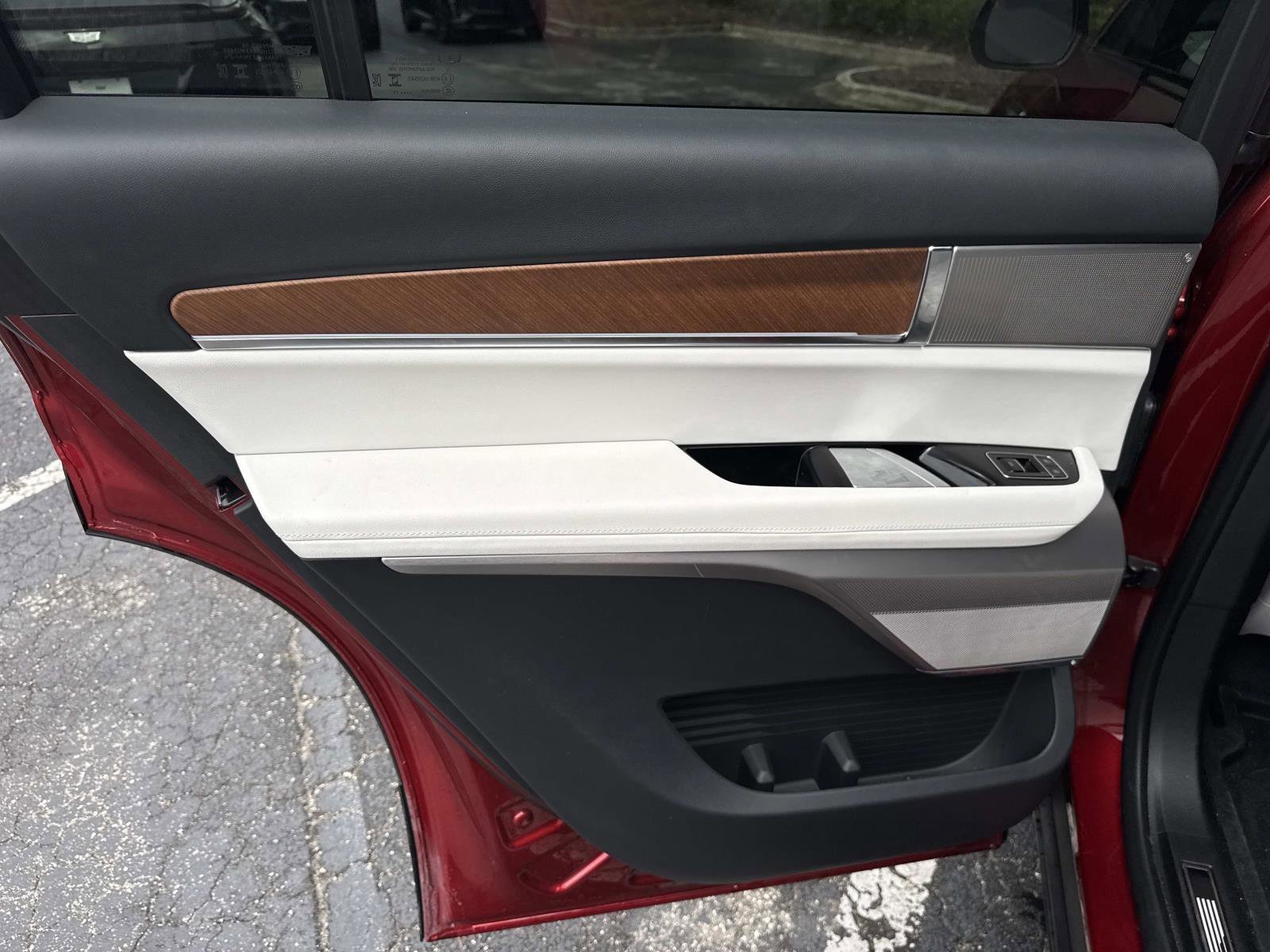New 2026 Cadillac Vistiq Luxury w/ LPO, Floor Liner Package AWD/4WD image 12
