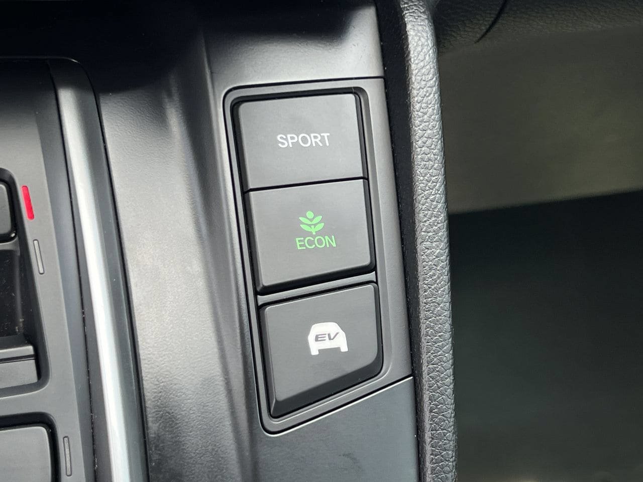 Used 2020 Honda CR-V EX-L image 17