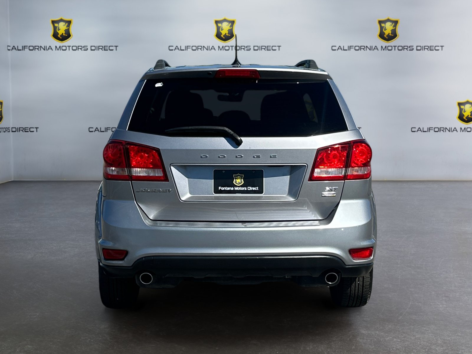 Used 2017 Dodge Journey SXT w/ Comfort/Convenience Group FWD image 4