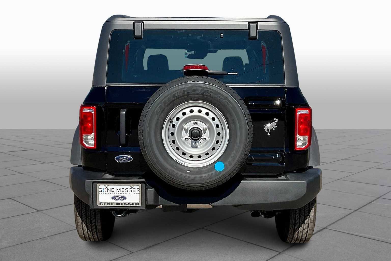 New 2025 Ford Bronco Base image 4