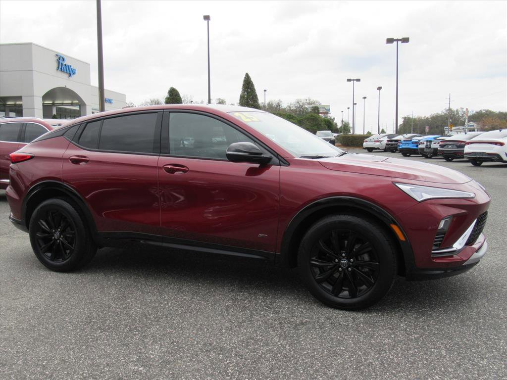 Used 2025 Buick Envista Sport Touring w/ Convenience I Package image 2