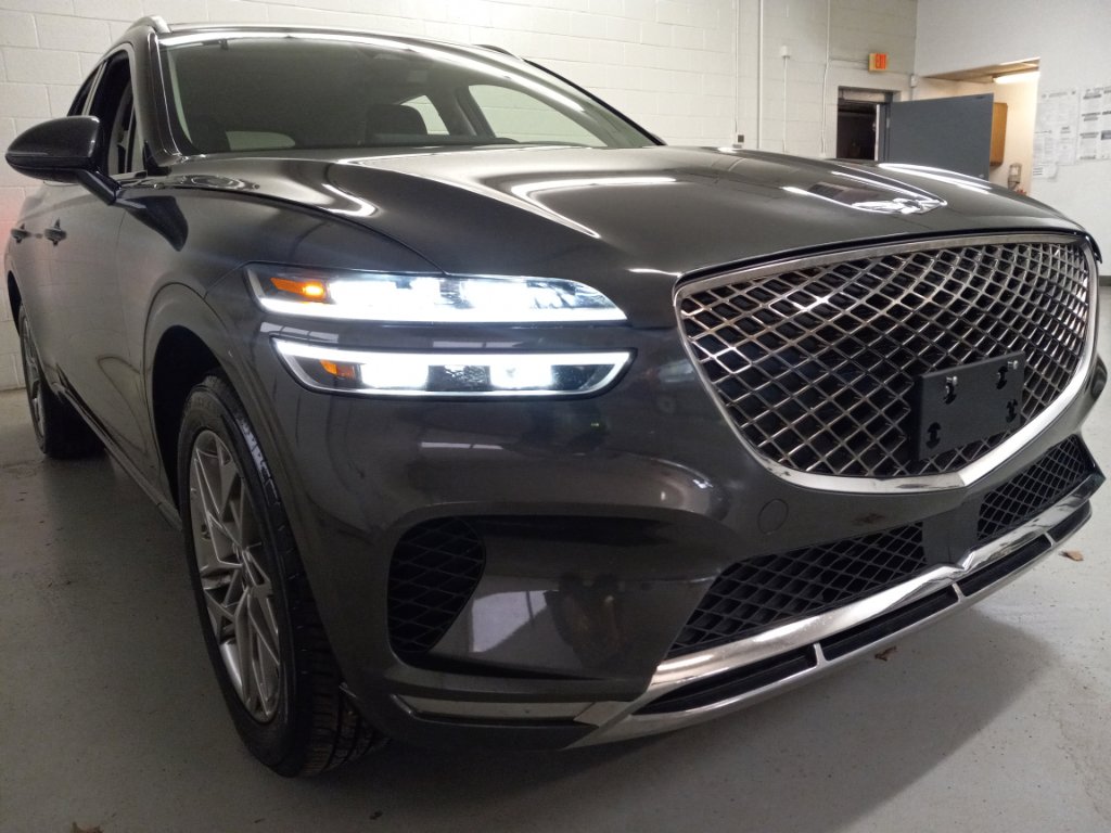 Used 2025 Genesis GV70 2.5T image 5