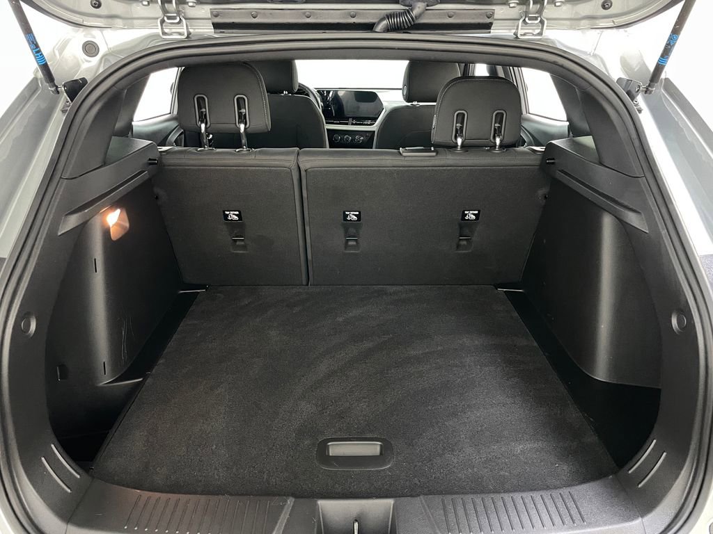 Used 2024 Chevrolet Trax RS w/ Driver Confidence Package image 40