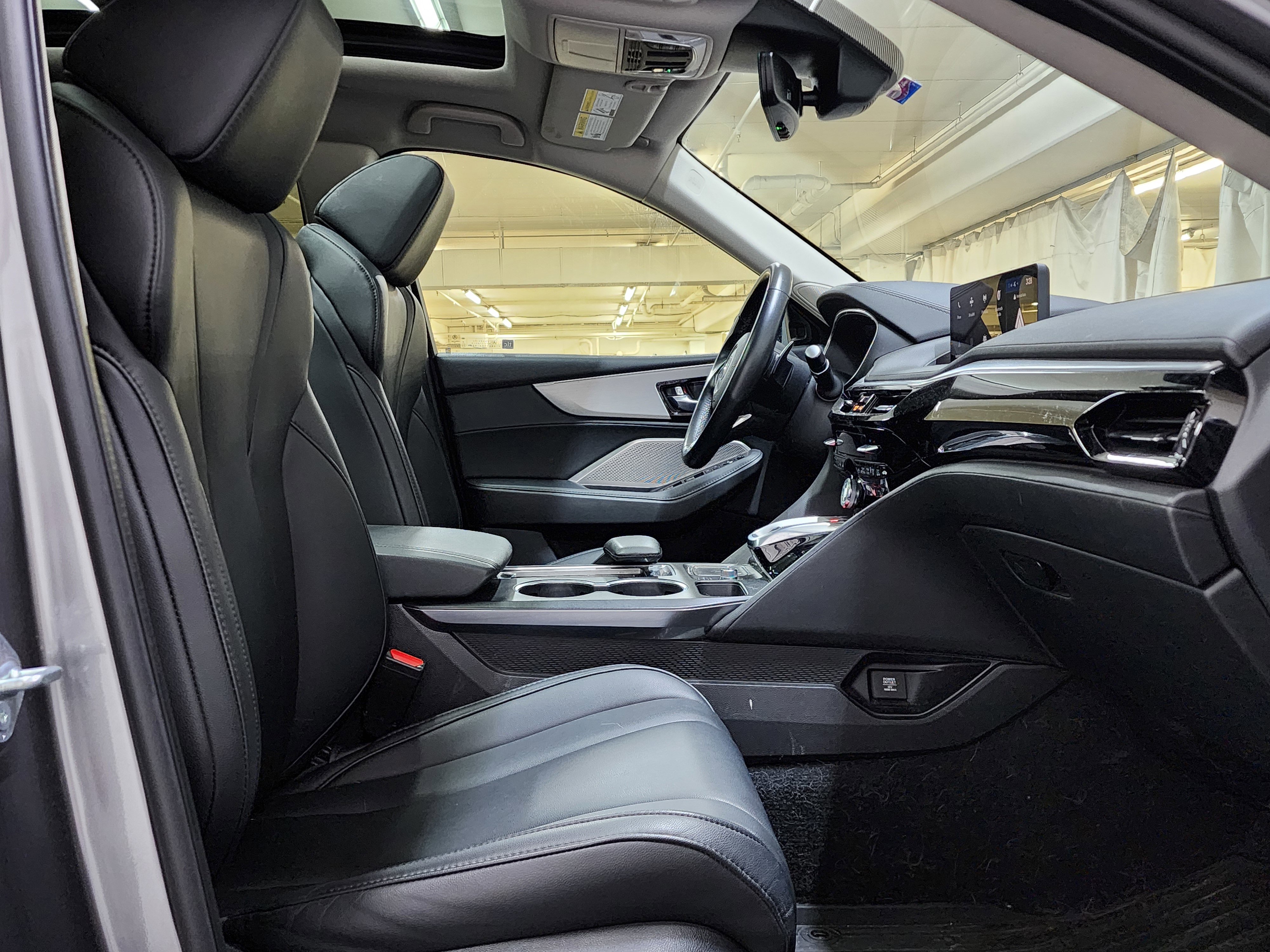 Certified 2023 Acura MDX SH-AWD image 24