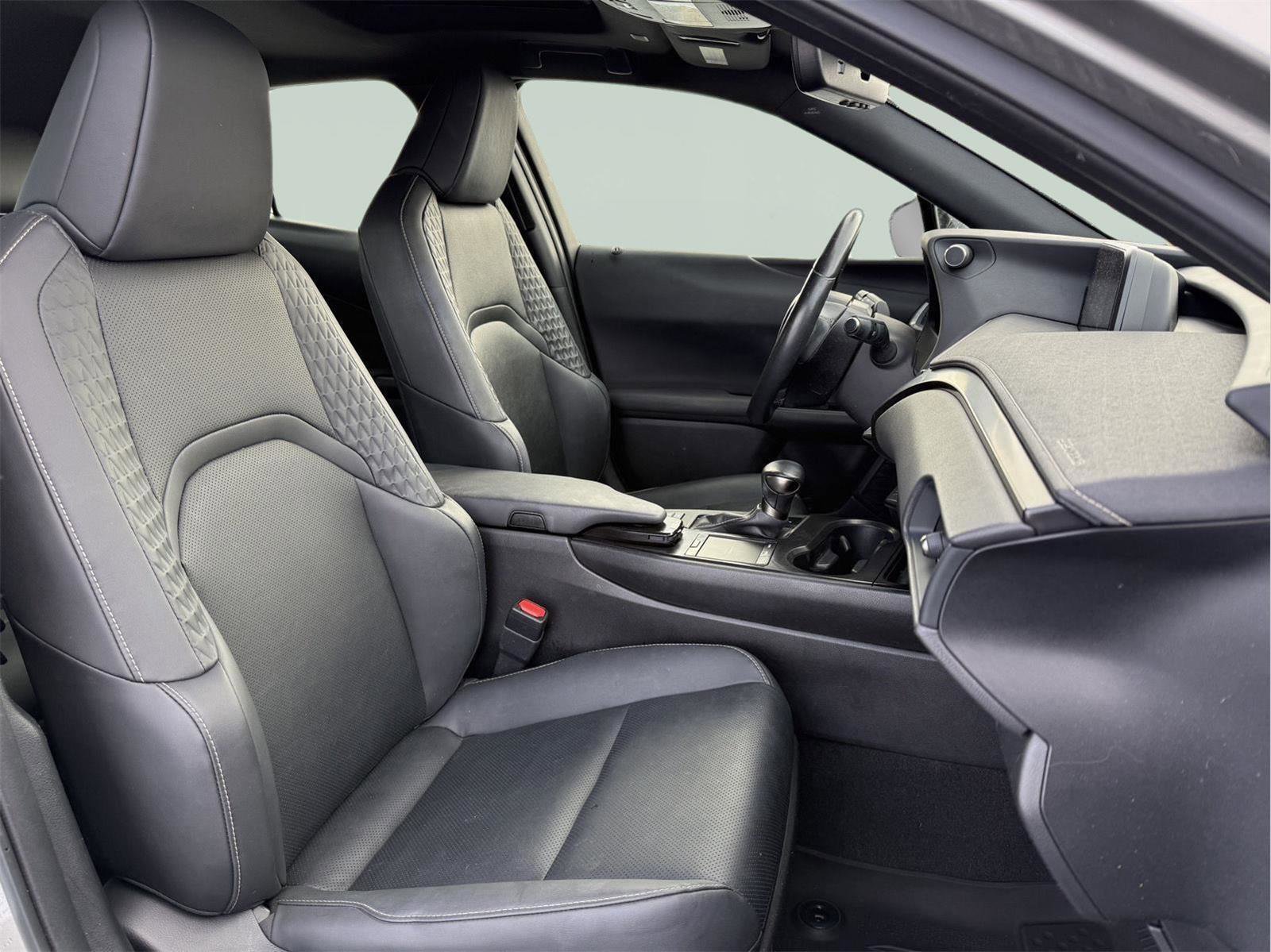 Used 2021 Lexus UX 250h 250h w/ Premium Package image 25