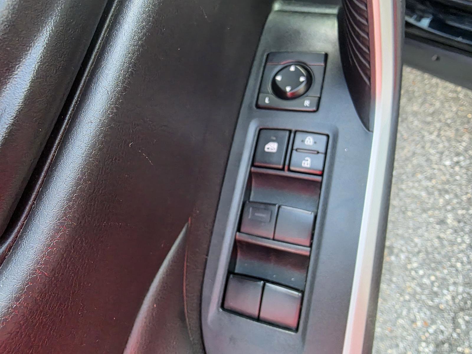 Used 2024 Toyota RAV4 LE image 10