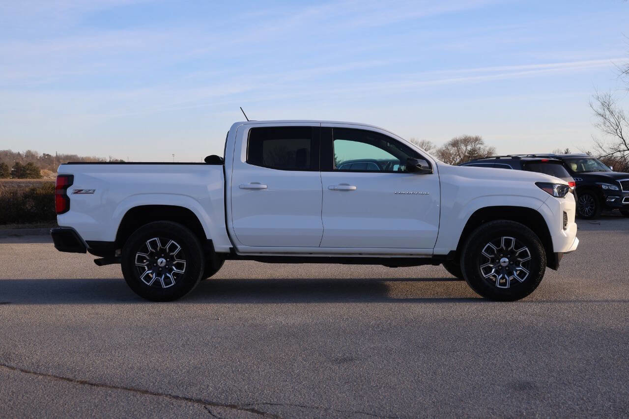 Used 2023 Chevrolet Colorado Z71 w/ Z71 Convenience Package 2 image 7