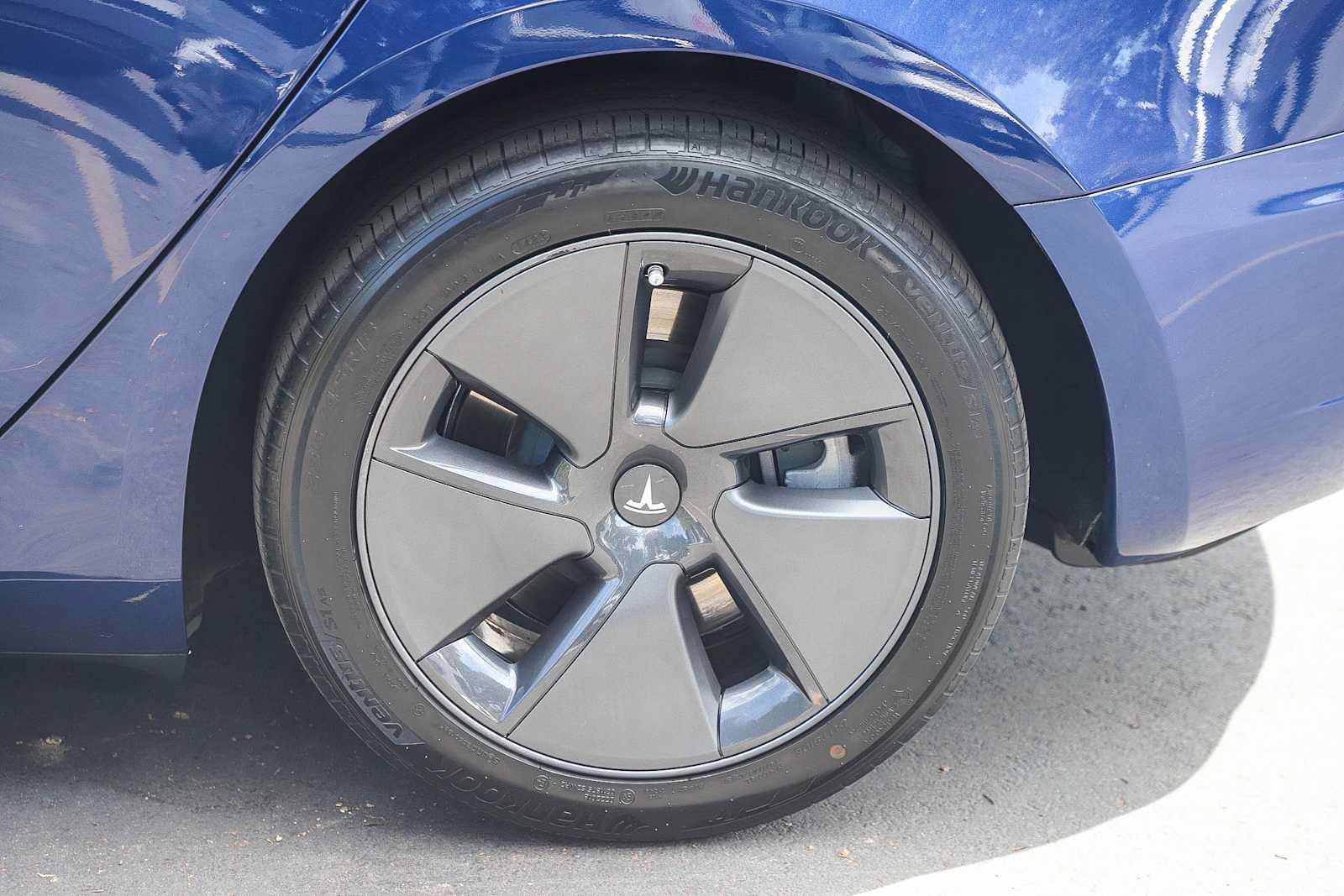Used 2023 Tesla Model 3 Standard Range RWD image 11