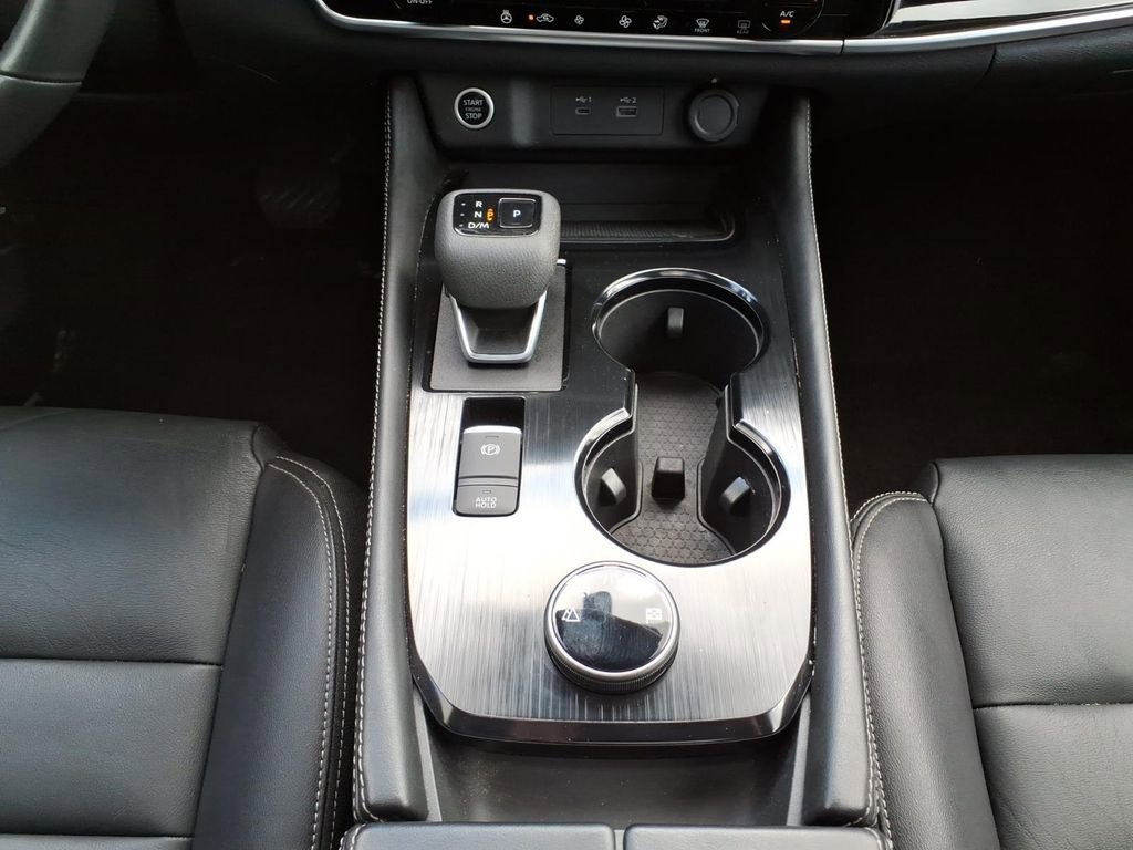 Used 2023 Nissan Rogue SL image 23