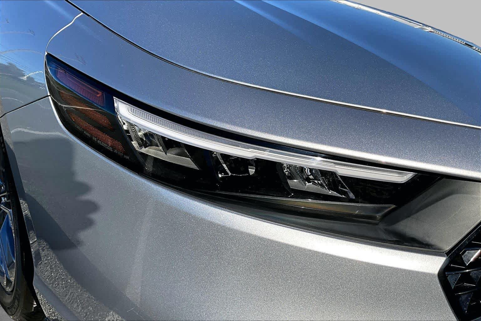 Used 2024 Honda Accord EX image 27