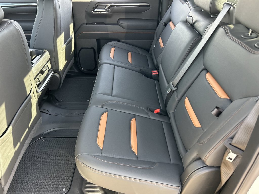 New 2026 GMC Sierra 1500 AT4 w/ Technology Package AWD/4WD image 25