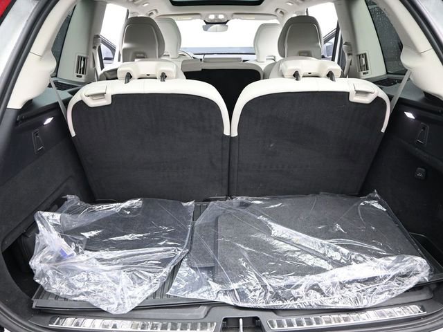 Used 2024 Volvo XC90 B6 Ultimate w/ Protection Package Premier image 20
