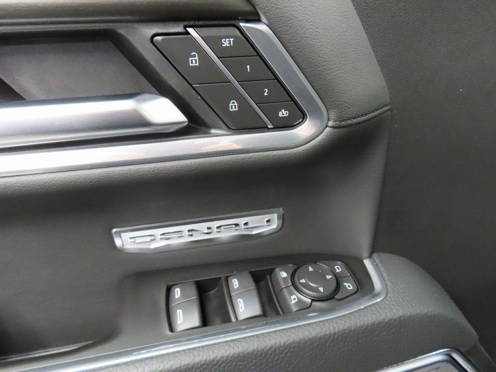 Used 2025 GMC Sierra 1500 Denali AWD/4WD image 56