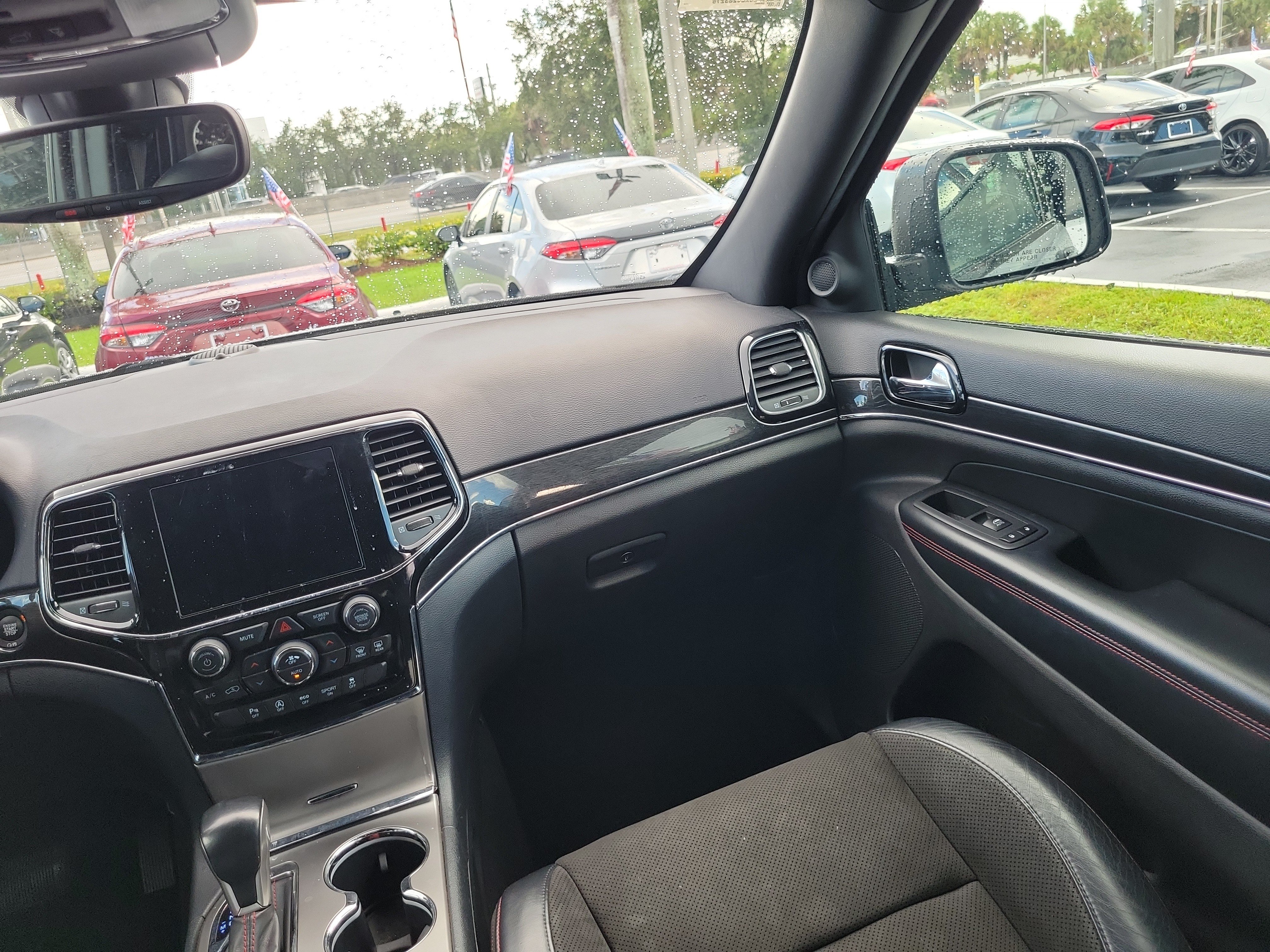 Used 2020 Jeep Grand Cherokee Trailhawk AWD/4WD image 17