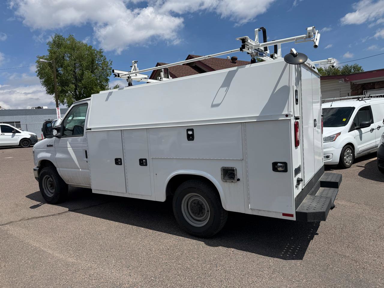 Used 2021 Ford E-350 and Econoline 350 Super Duty w/ Power Windows & Locks Group RWD image 3