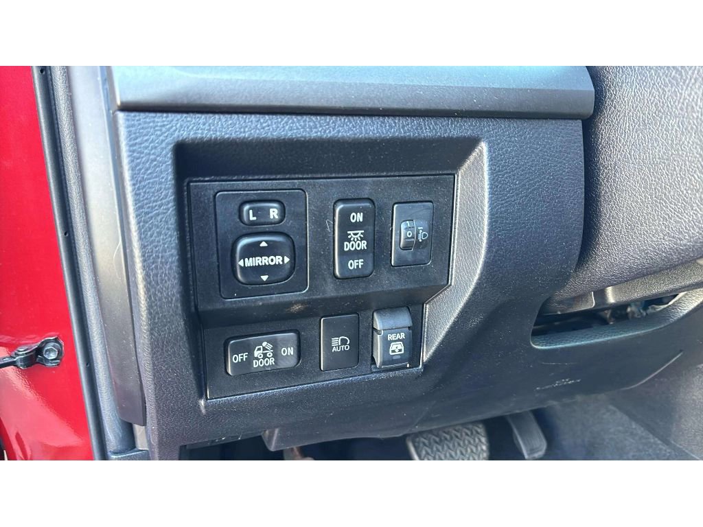 Used 2020 Toyota Tundra SR5 w/ TRD Off-Road Package image 21