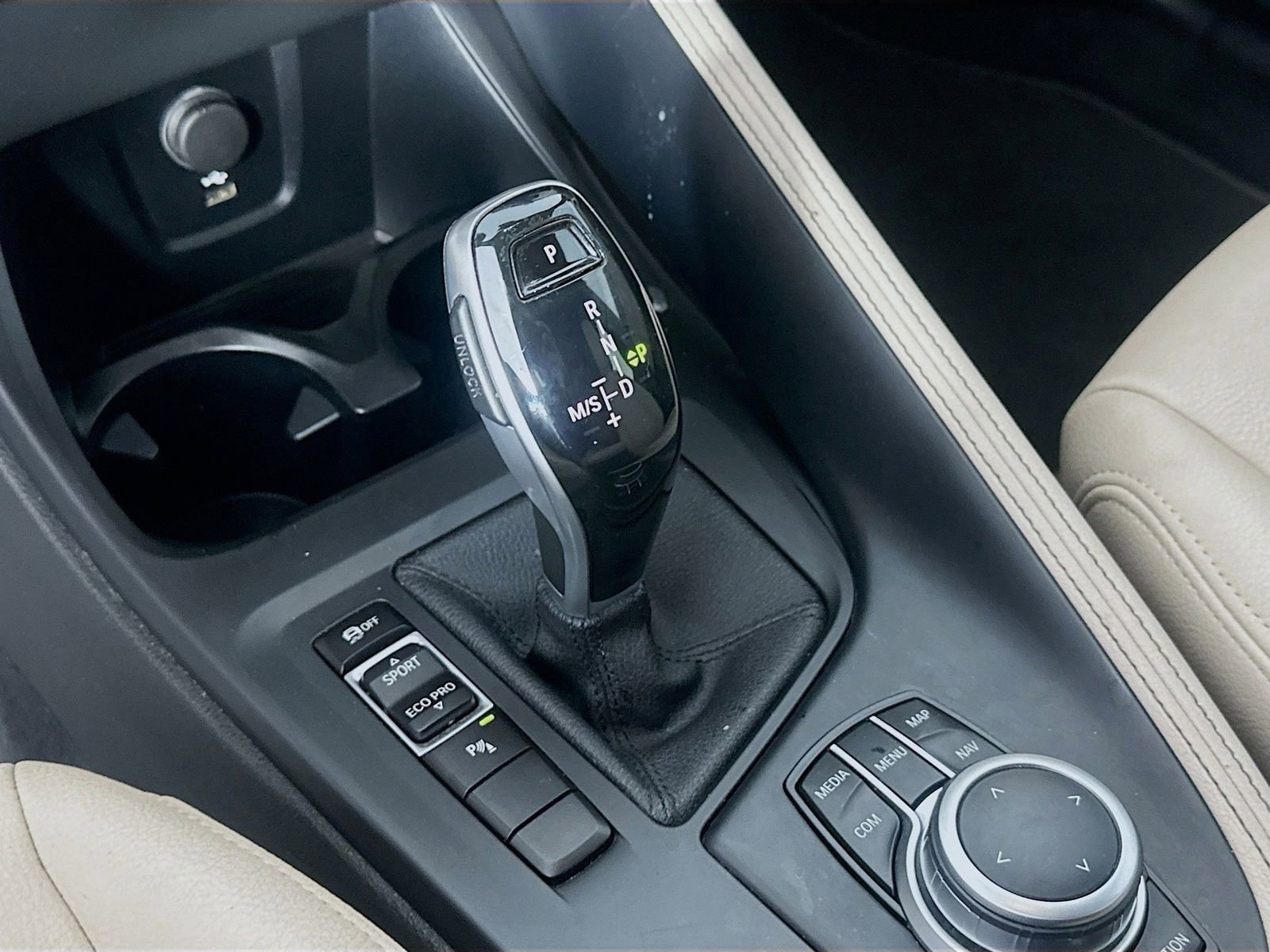 Used 2020 BMW X1 sDrive28i w/ Convenience Package FWD image 17