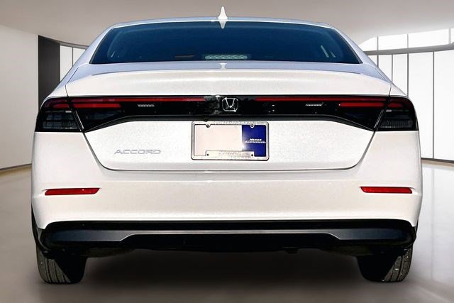 Certified 2023 Honda Accord EX image 5