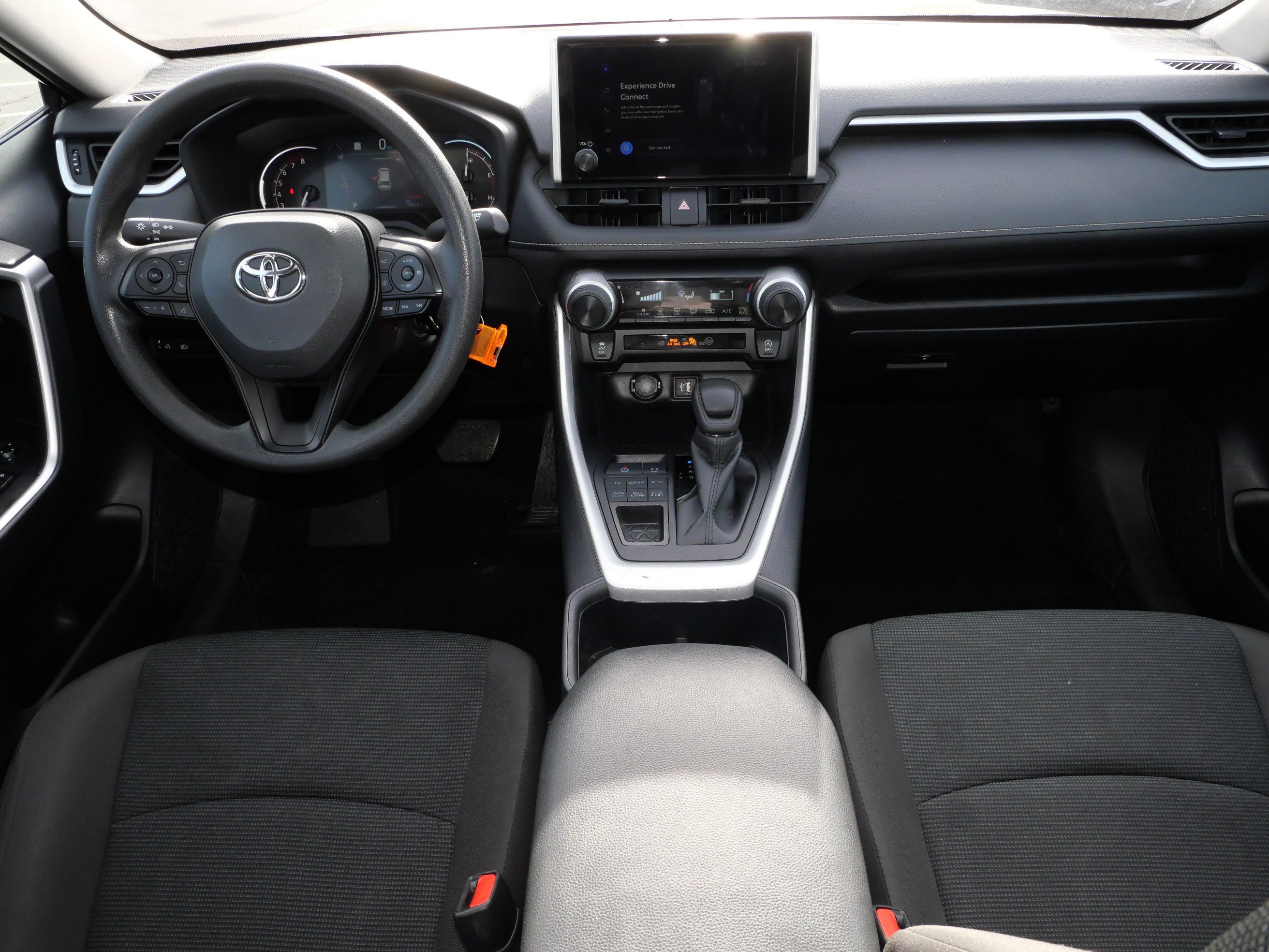 Certified 2025 Toyota RAV4 LE AWD/4WD image 10