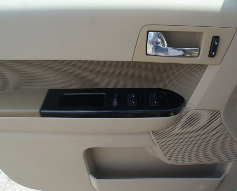 Used 2011 Ford Escape Limited FWD image 19