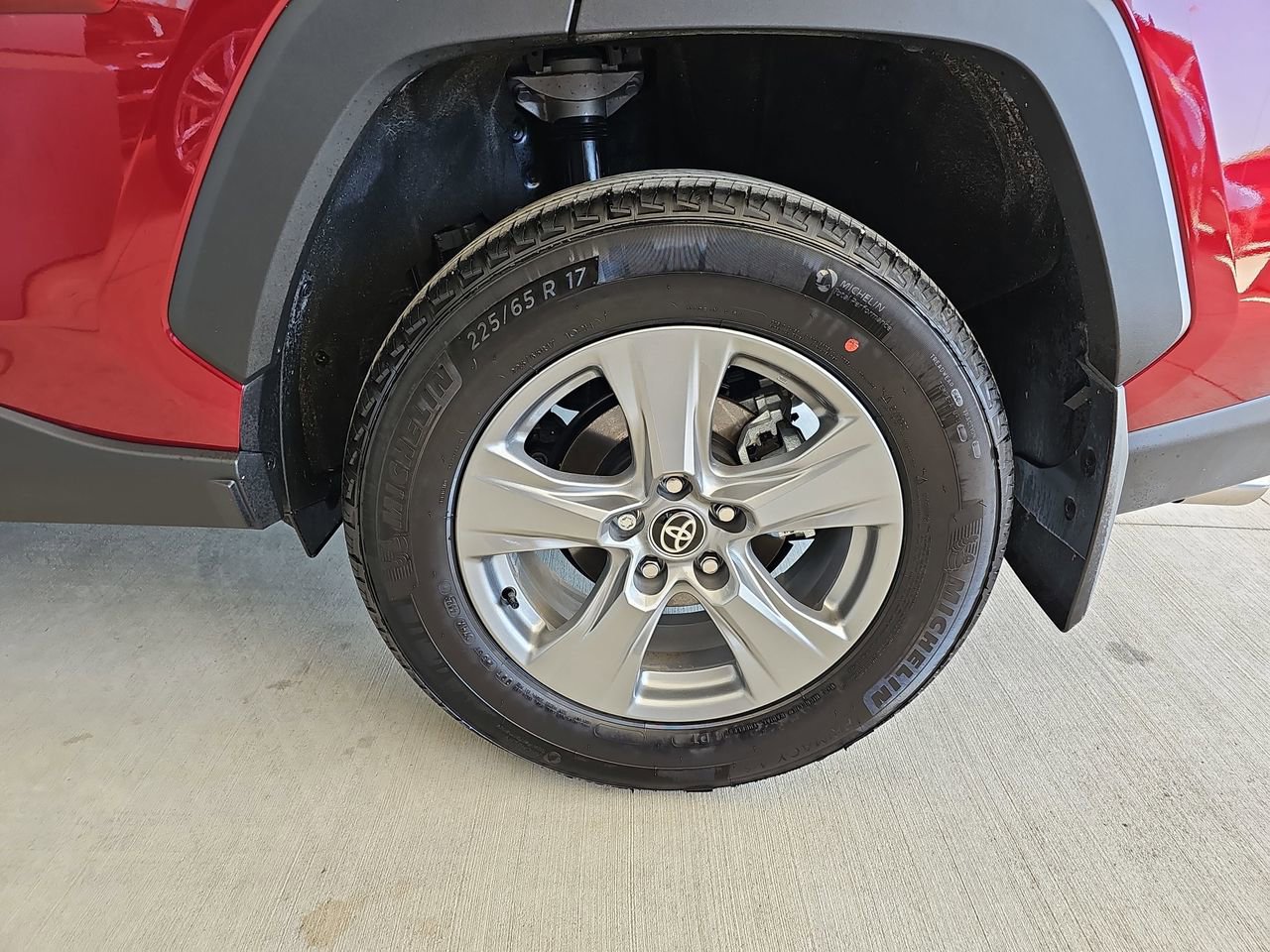 Used 2025 Toyota RAV4 XLE w/ Weather Package image 37