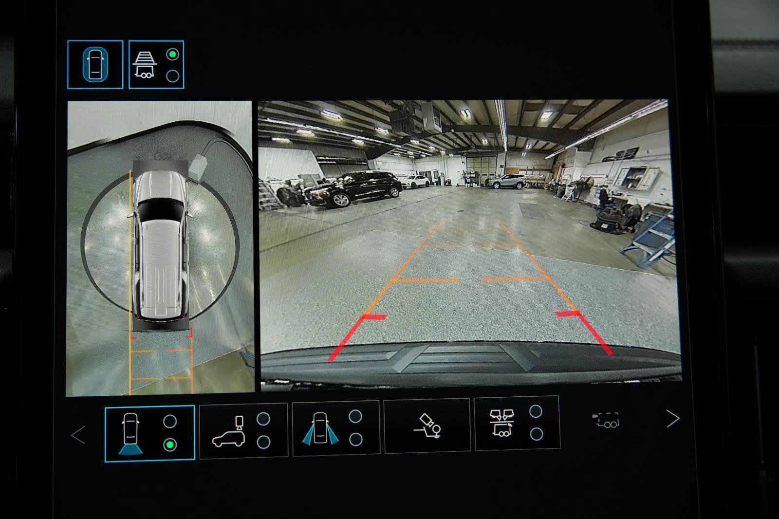 New 2026 GMC Yukon XL AT4 w/ AT4 Premium Plus Package AWD/4WD image 45