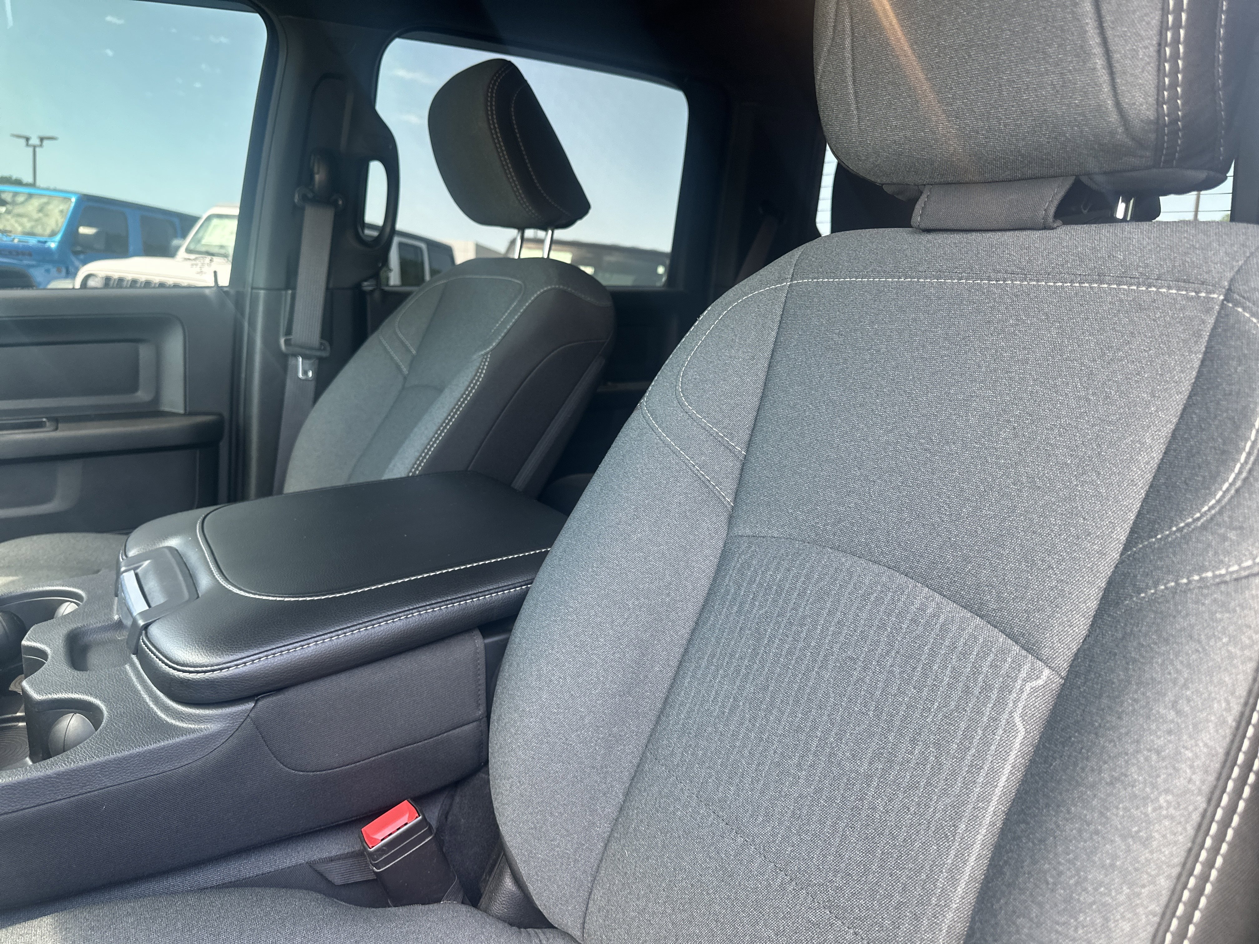 Used 2022 RAM 3500 Tradesman AWD/4WD image 17