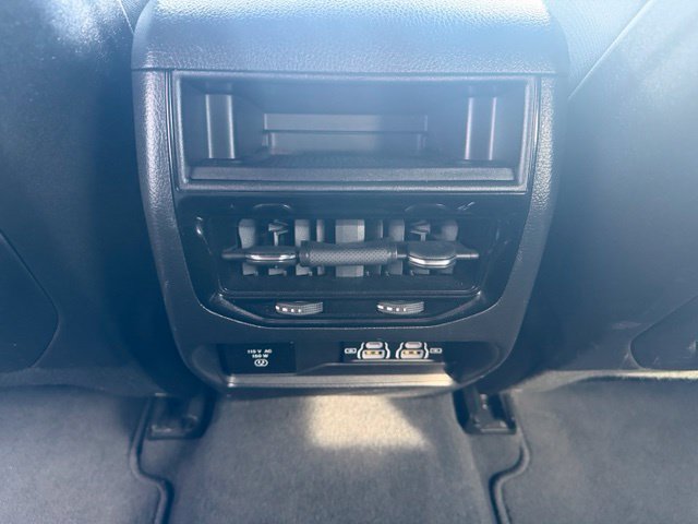 Used 2023 Jeep Grand Cherokee Altitude AWD/4WD image 14