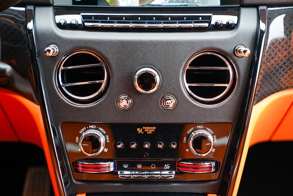 Certified 2024 Rolls-Royce Cullinan Black Badge w/ Driver's Package image 21