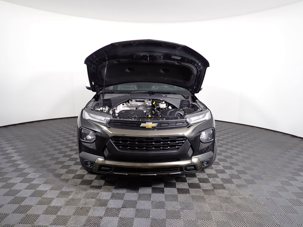 Used 2021 Chevrolet TrailBlazer ACTIV w/ Sun and Liftgate Package image 9