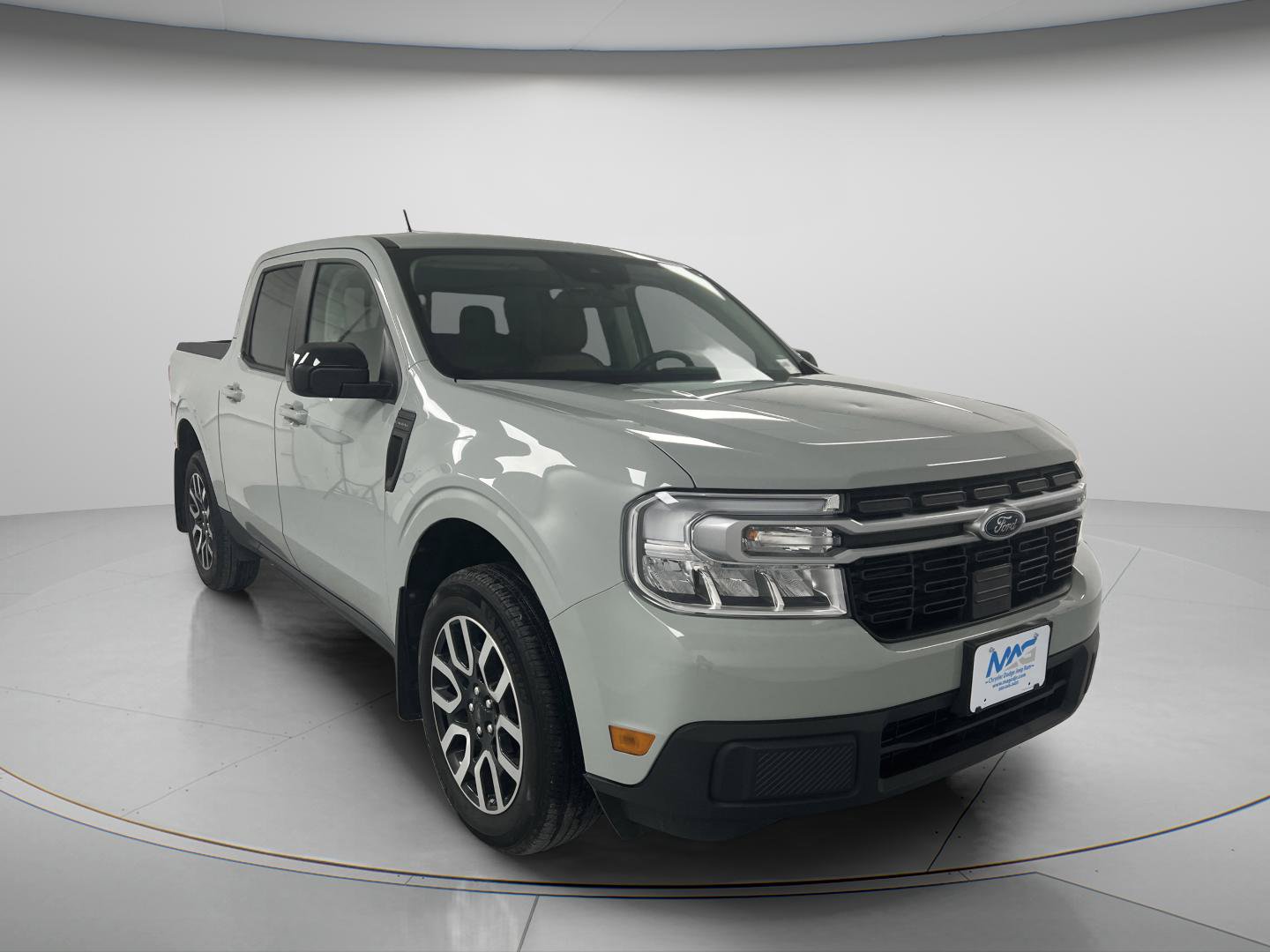 Used 2024 Ford Maverick Lariat AWD/4WD image 2