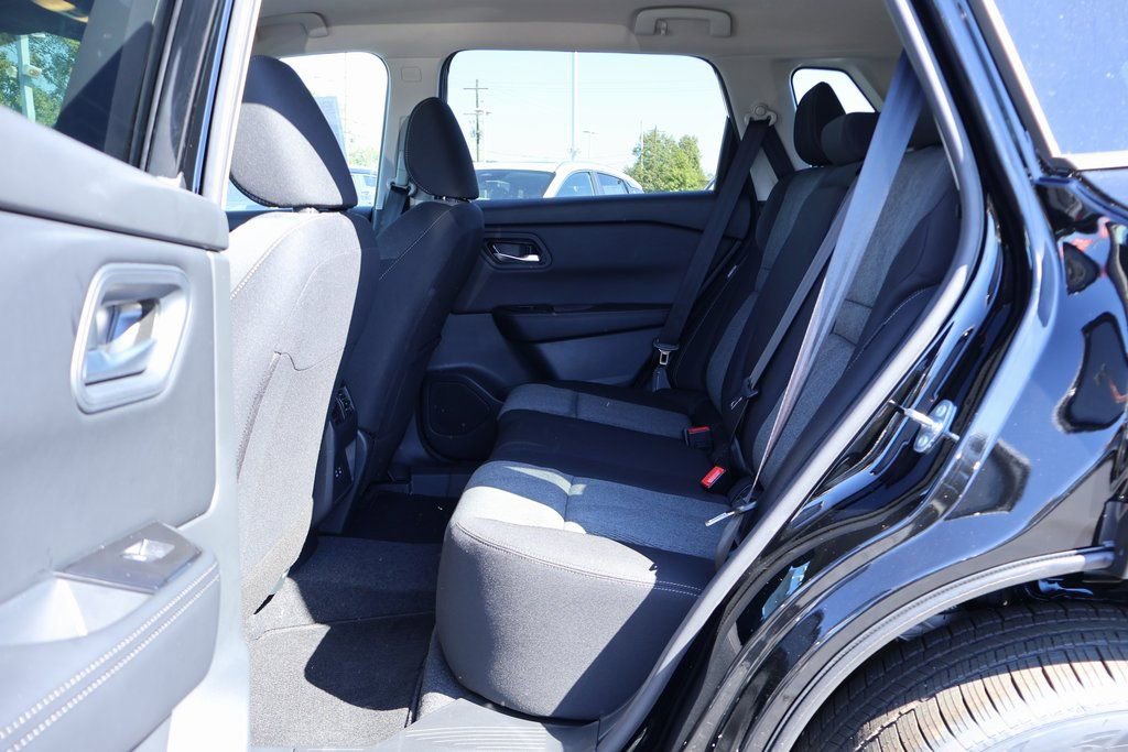 New 2026 Nissan Rogue SV image 8