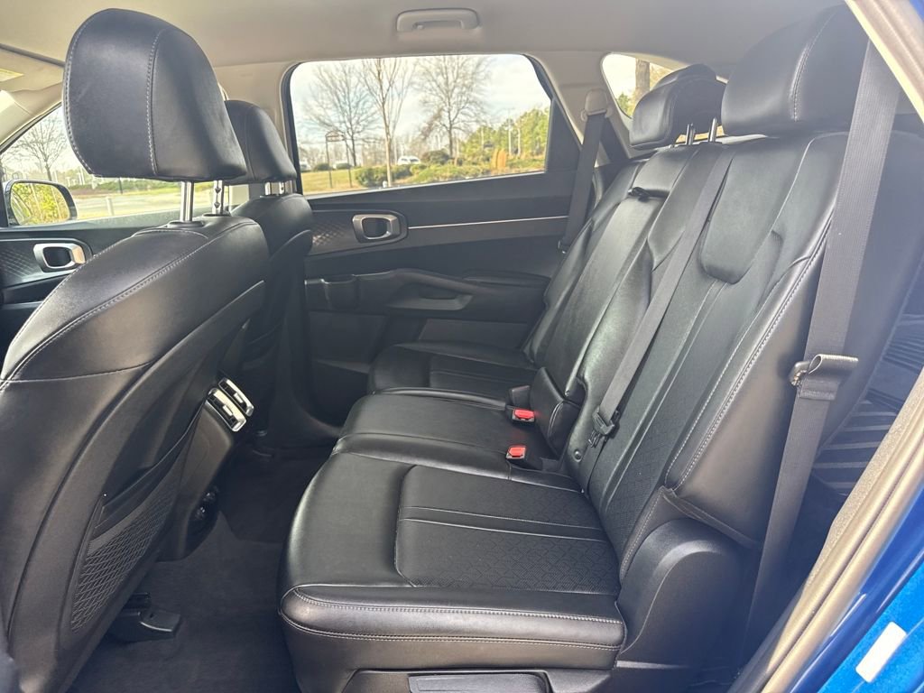 Used 2022 Kia Sorento S image 26