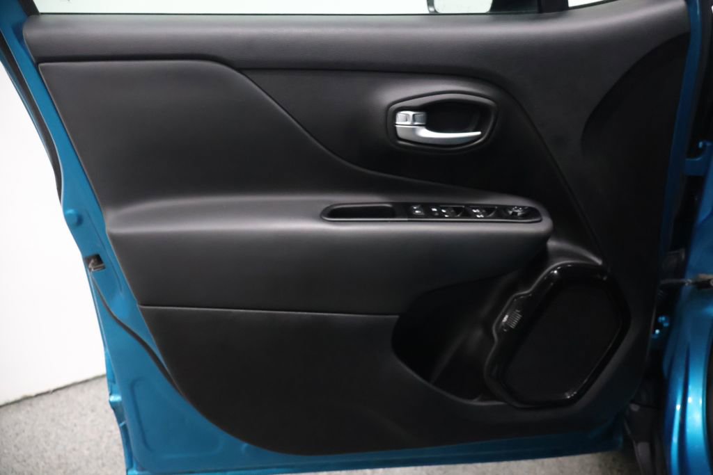 Used 2020 Jeep Renegade Altitude image 12