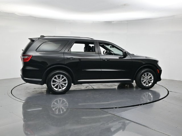 Used 2024 Dodge Durango SXT AWD/4WD image 2