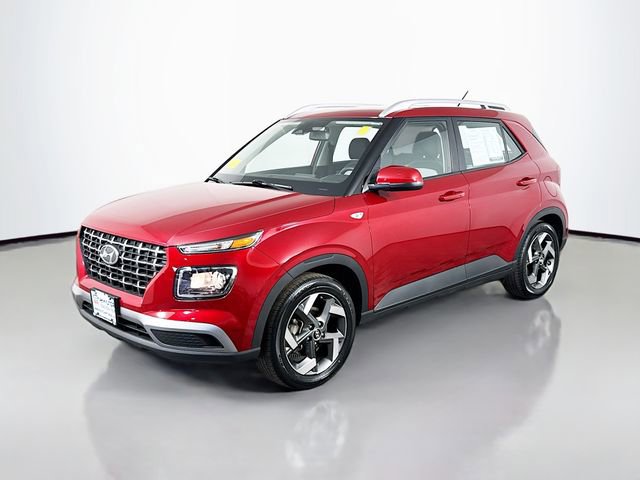 Used 2024 Hyundai Venue SEL image 2