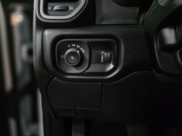 Used 2024 RAM 3500 Tradesman w/ Chrome Appearance Group image 30